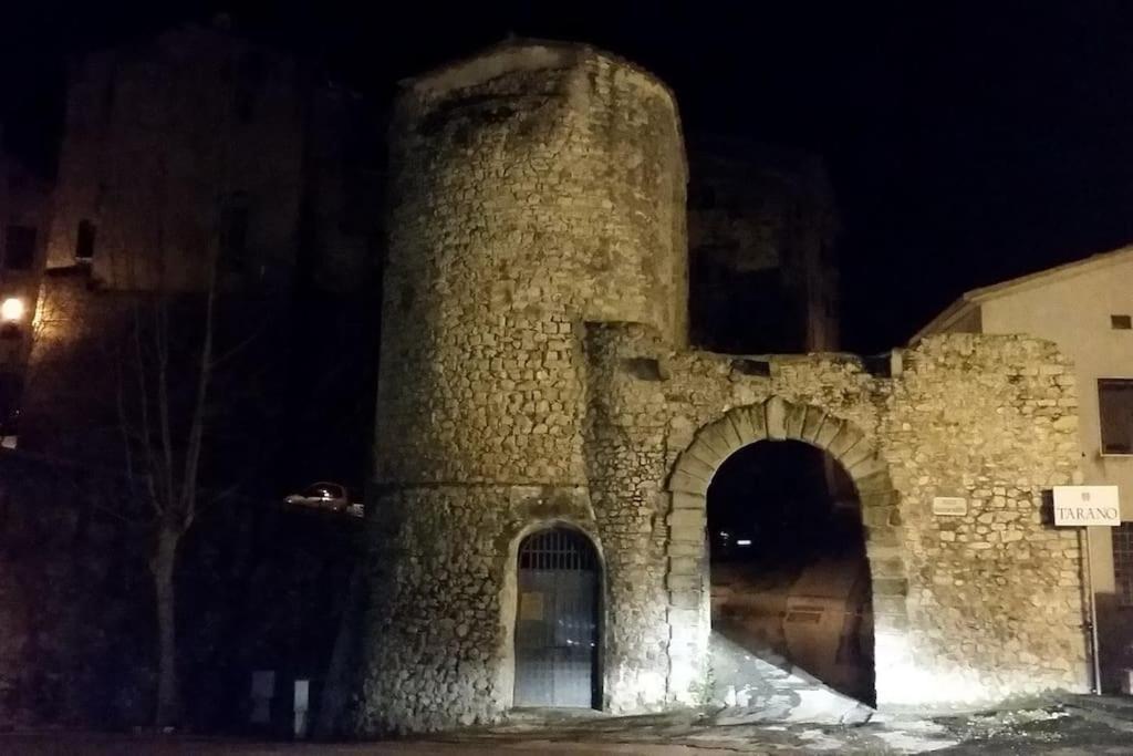 Villa Casa In Antico Borgo Medievale A Tarano Ri, Via Giacomo Leopardi, 15 Extérieur photo